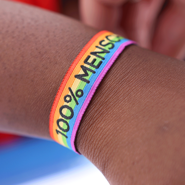 Armband 100% MENSCH Regenbogen (5er-Pack)